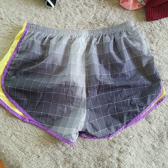 NIKE DRI FIT BUILT IN UNDERWEAR  RUNNING SHORTS - Picture 3 of 6